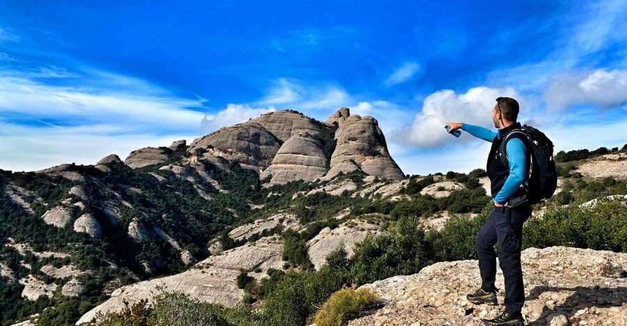 Barcelona: Montserrat Hiking Experience and Monastery Visit - Why Montserrat feels special on a guided hike