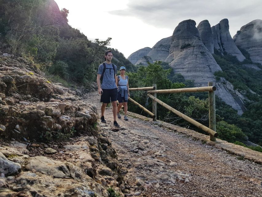Barcelona: Montserrat Hiking Experience and Monastery Visit - Getting there: start at Banco de España, then ride up in comfort