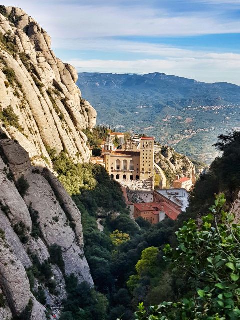 Barcelona: Montserrat Private Tour for Families with Pickup - Key things that make this Montserrat tour work well