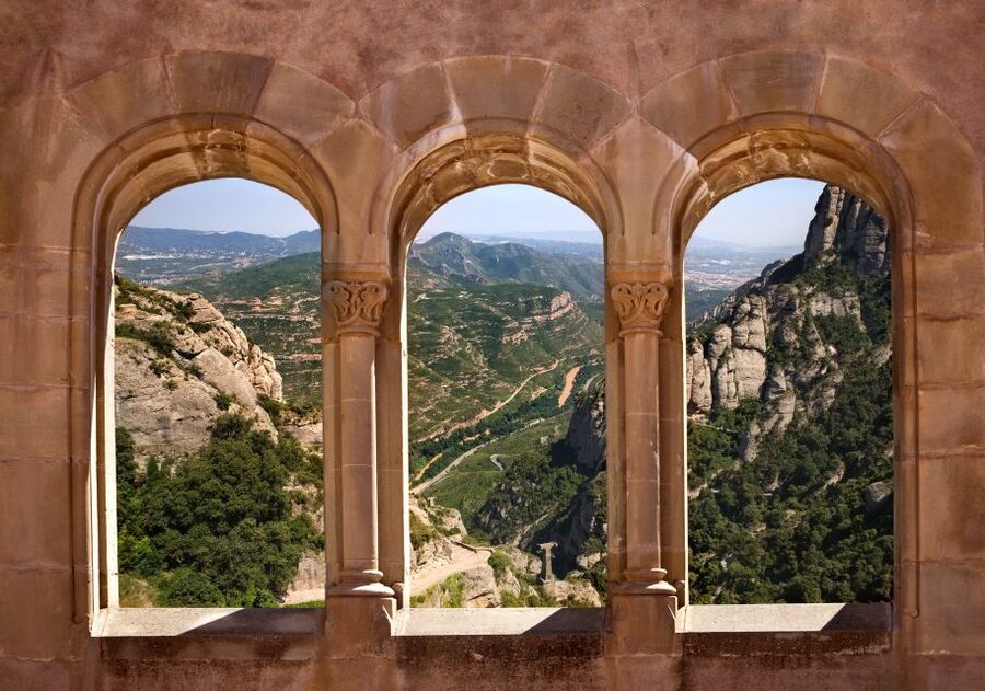 Barcelona: Montserrat Tour with Lunch & Wine Tasting Option - Price and value: what you’re really paying for