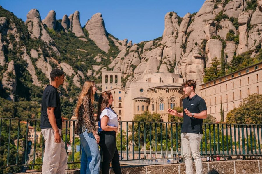 Barcelona: Montserrat Visit & Lunch at Farmhouse Small Group - Free Time at Montserrat: Use It for Art, Shops, and Footsteps