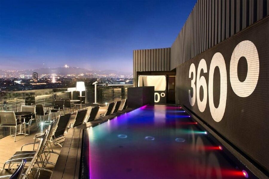 Barcelona: Night Walking Tour in the Heart of the Movida - Night Walking Tour Through Barcelona’s Old City: The Real Feel of the Movida