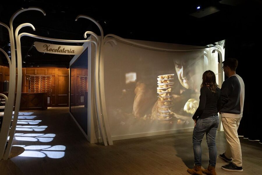 Barcelona: Nougat and Chocolate Museum Tour with Tasting - Torrons Vicens on La Rambla: a chocolate museum you can start and finish fast