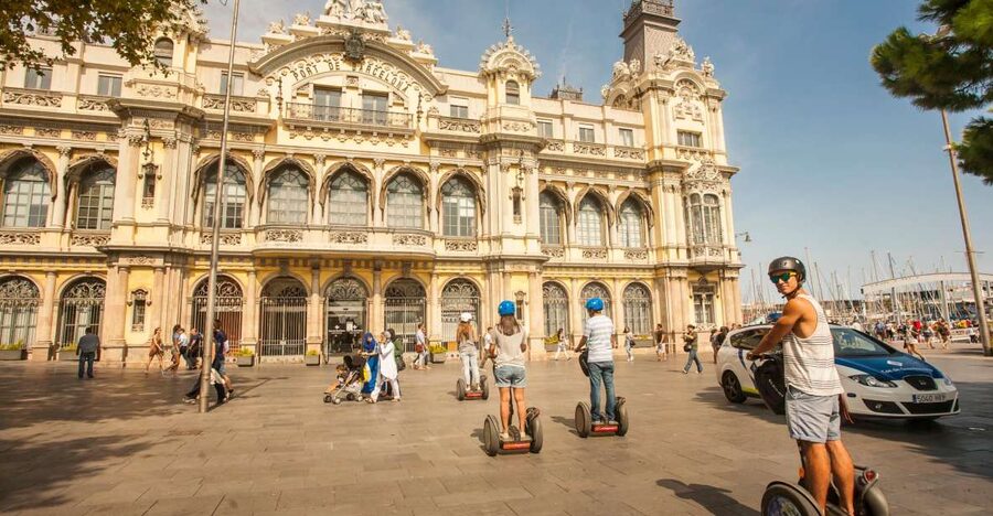 Barcelona: Old Port and Gothic Quarter Guided Segway Tour - Port Vell and the old harbor feel, yachts and tight-city history