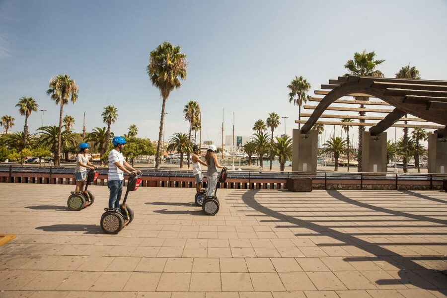 Barcelona: Old Port and Gothic Quarter Guided Segway Tour - Price and value: why $34 can work (or not) for you