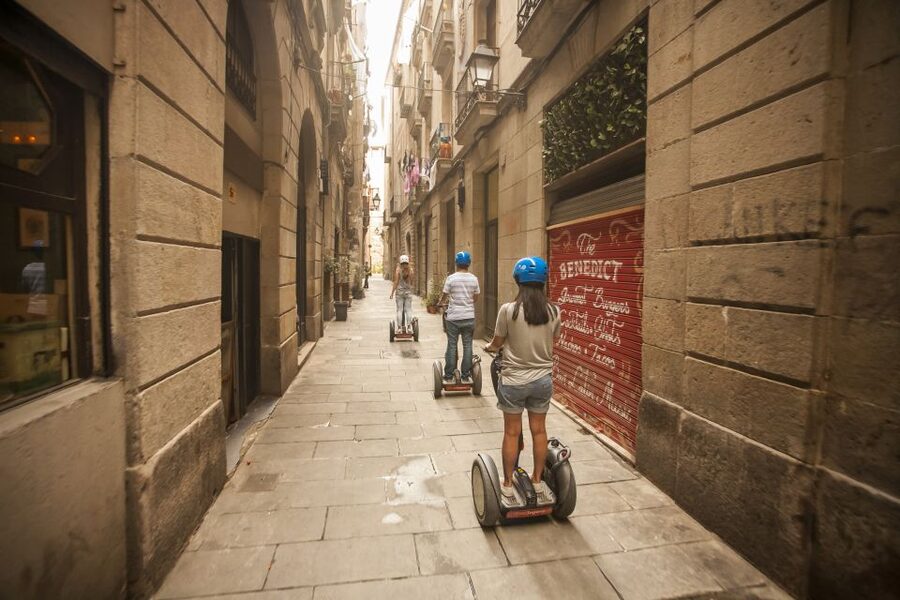Barcelona: Old Port and Gothic Quarter Guided Segway Tour - The training that makes or breaks your Segway day