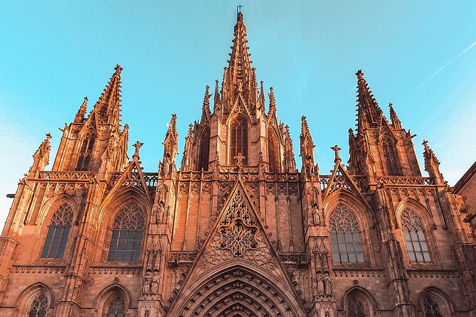 Barcelona Old Town Private Tour: Past and Present - Plaça Reial at night energy, then the waterfront secrets