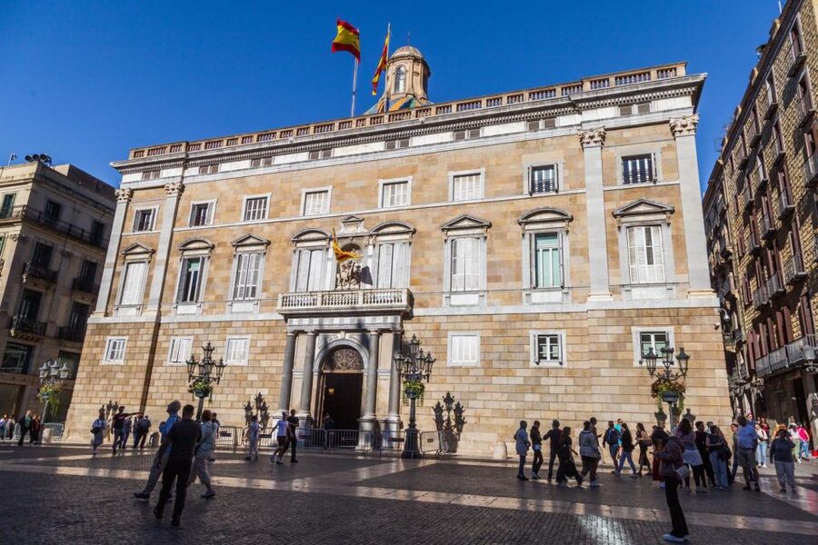 Barcelona Old Town Private Walking Tour with Local Historian - Meet at Plaça Nova 40, where Roman Barcino still shows