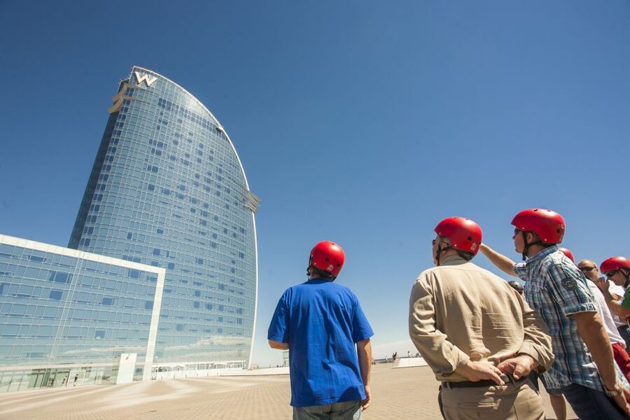 Barcelona: Old Town & Seafront Segway Tour - Key highlights you’ll feel in your first 10 minutes