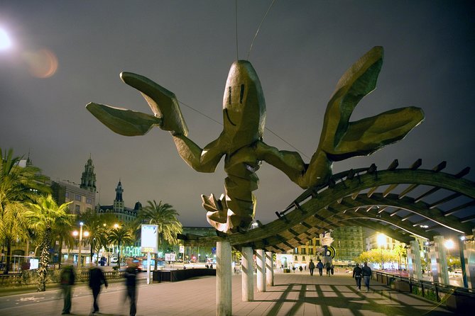 Barcelona Old Town walking tour with official guide - La Rambla: A Street With an Origin Story, Plus Real-Life Barcelona