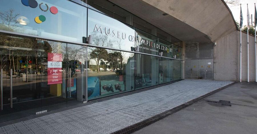Barcelona: Olympic and Sport Museum – Sports Experience - Entering and getting oriented inside the museum