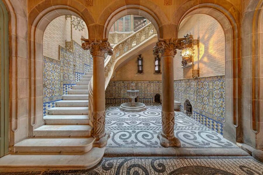 Barcelona: Palau Baró de Quadras Tickets and Guided Tour - Should You Book Palau Baró de Quadras?