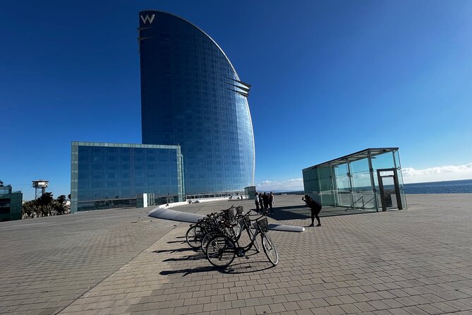 Barcelona Panoramic Escooter or E-Bike Tour - Sagrada Familia in the middle of the loop: why that timing works