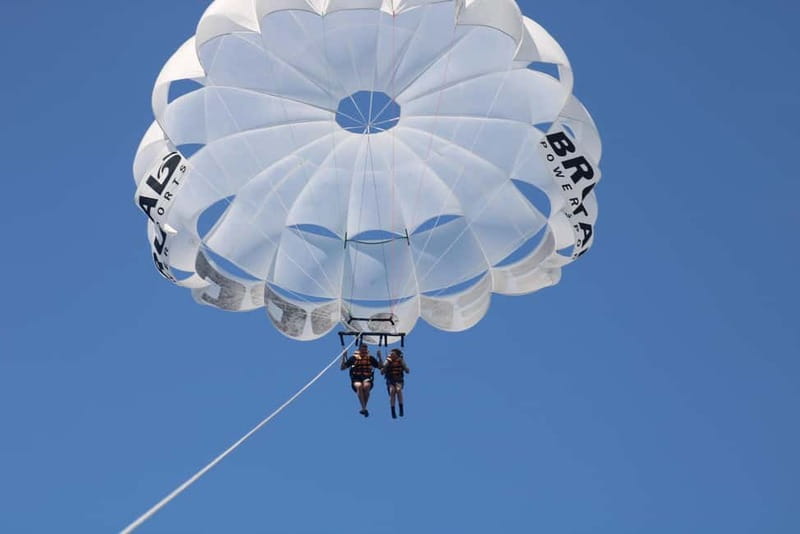 Barcelona: Parasailing magic flight and views above the sea - Timing reality: why the hour on site can feel longer