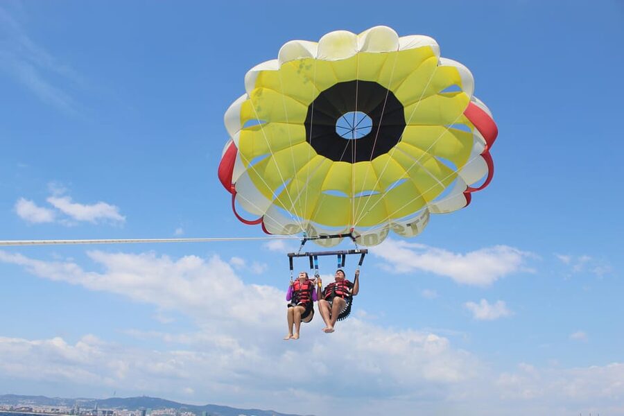 Barcelona: Parasailing with 360º Panoramic Skyline Views - The Real Timing: 50 Minutes Total, 12 Minutes of Sightseeing, 10-15 in the Air