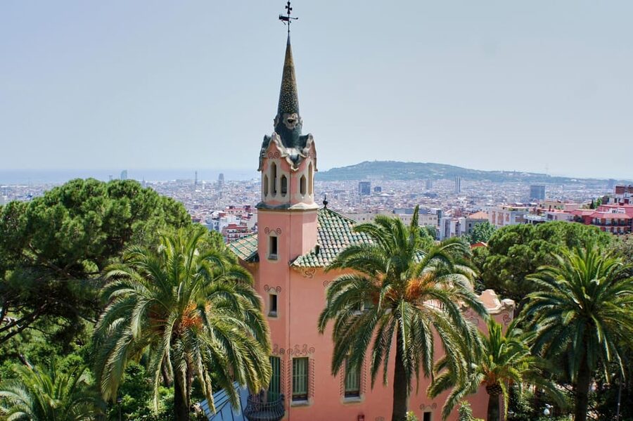 Barcelona: Park Güell and Gaudí House Museum Entry Ticket - Entering Park Güell: Use the Escalator Routes to Save Your Energy