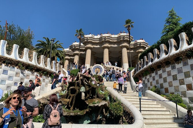 Barcelona: Park Güell Guided Tour & Tickets with Fast-Track Entry - Price and What You Actually Get for $32.44