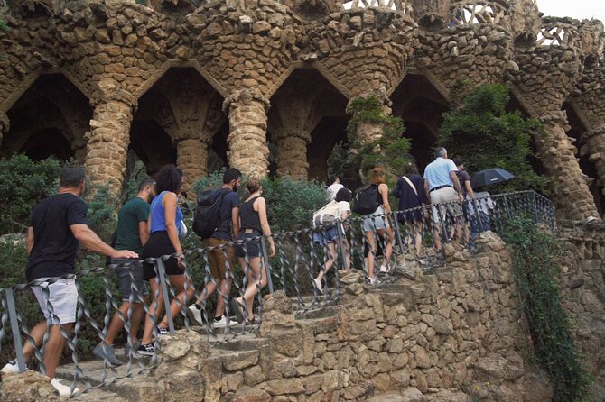 Barcelona: Park Güell Guided Tour & Tickets with Fast-Track Entry - The Guided Route: Dragon Stairway, Serpentine Bench, Hypostyle Room