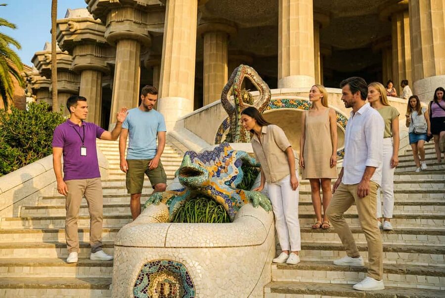 Barcelona: Park Güell Guided Tour with Fast-Track Ticket - Hypostyle Room: the stone forest effect (and why it’s cool)