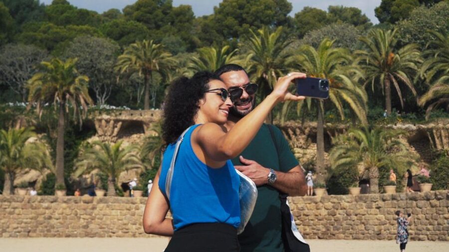 Barcelona: Park Guell Guided Tour with Skip The Line Entry - Headsets, Small Groups, and the Guide Style That Makes It Click