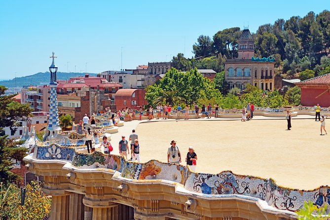 Barcelona: Park Guell Guided Tour with Skip the Line Ticket - Getting to Ctra. del Carmel, 23 without losing your day