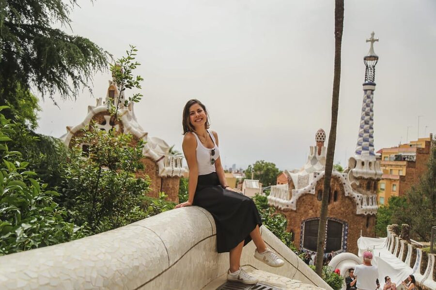 Barcelona: Park Güell Private Photography Experience - Why a private Park Güell photo session beats phone selfies