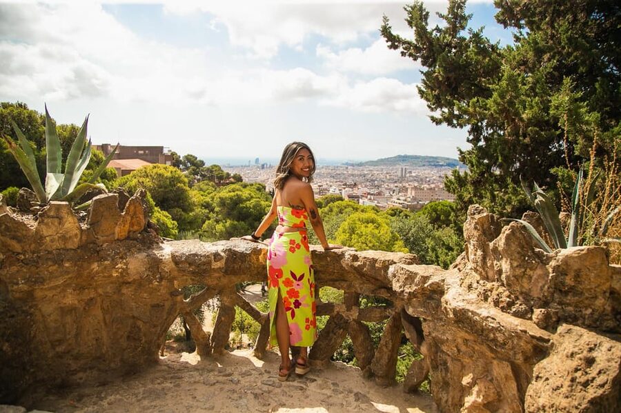 Barcelona: Park Güell Private Photography Experience - Cost and value: what you pay, what you do not, and who this fits best
