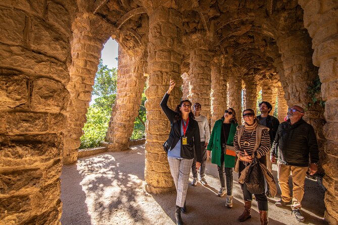 Barcelona: Park Guell Small Guided Tour & Skip the Line Ticket - Key things to know