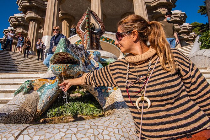 Barcelona: Park Guell Small Guided Tour & Skip the Line Ticket - Who should book this tour, and who might skip it