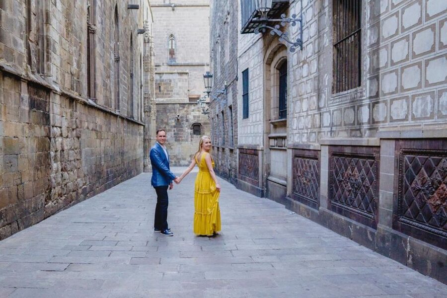 Barcelona: Personal Travel & Vacation Photographer - Price and value: $202 per group up to 4 people