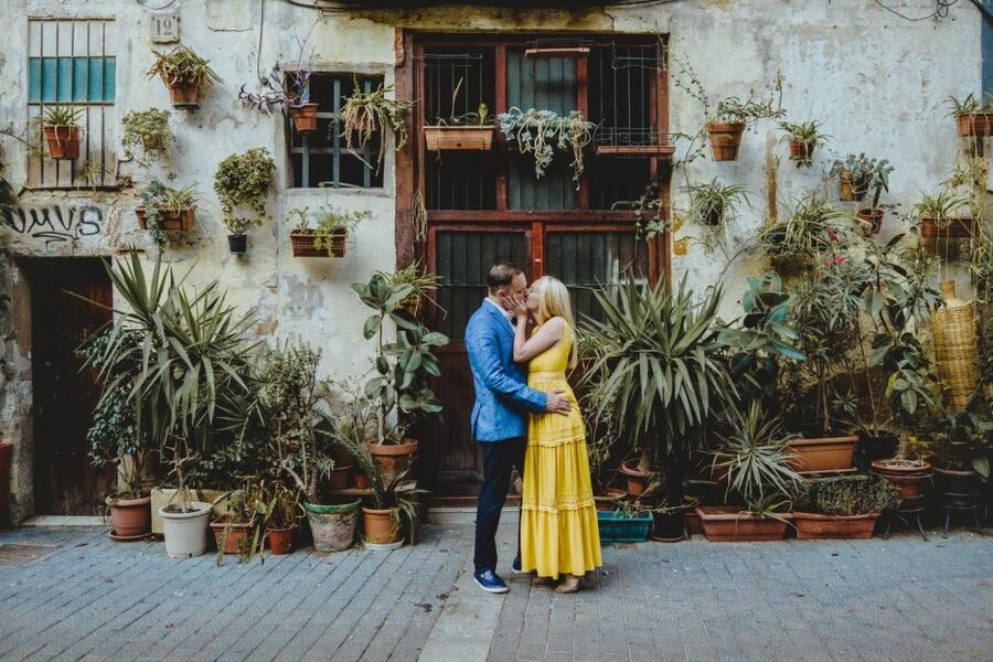 Barcelona: Personal Travel & Vacation Photographer - Should you book this Barcelona personal photographer experience?