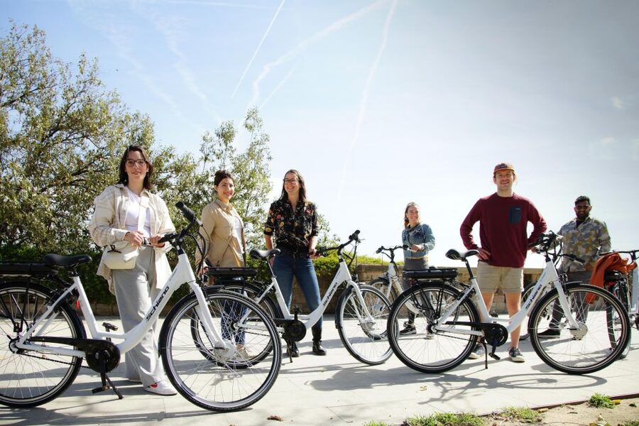 Barcelona Photo Highlights 4h Small Group eBike Tour - A 4-hour Barcelona route built for photos and real context