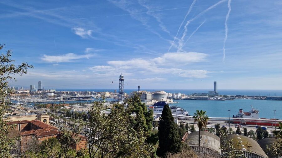 Barcelona Photo Highlights 4h Small Group eBike Tour - Olympic Port to Barceloneta: quick seaside stops with great framing