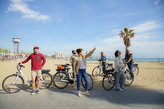 Barcelona Photo Highlights eBike Small Group Tour - Gaudí Photo Stops: Sagrada Família, Casa Batlló, and La Pedrera