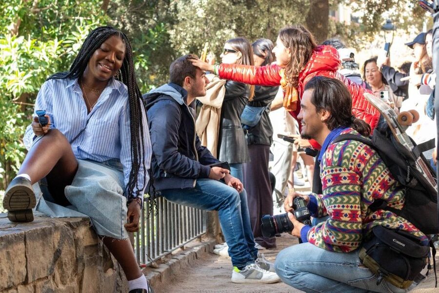 Barcelona: Photographic Madness at Barceloneta Beach - Price and value, $46 per group up to 7 people