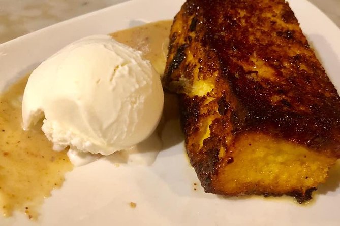Barcelona Poble Sec Tapas & Wine Tour - Stop 3: Carrer de Viladomat, 90s Nostalgia, and Desserts with Cava