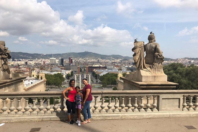 Barcelona Premium: Gothic, Montjuic, Sagrada Familia & Park Güell - Key things to know before you go