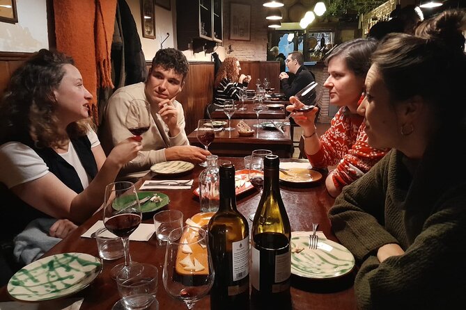 Barcelona: Premium Wine Tasting & Private Walking Tour - A 6:00 pm Barcelona wine-and-walk that feels like both city time and a tasting