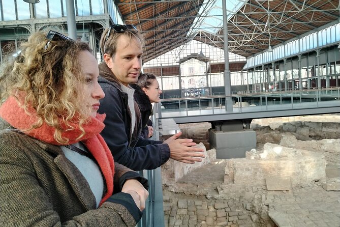 Barcelona: Premium Wine Tasting & Private Walking Tour - The guide factor: why people keep bringing up Iván