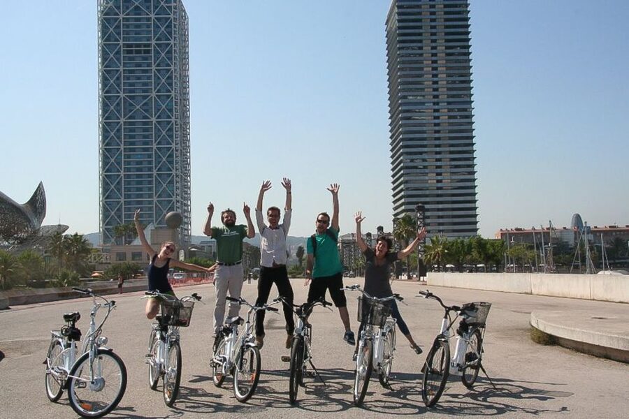 Barcelona: Private 5 Neighborhoods Tour by Electric Bike - Gràcia’s Squares, Boutiques, and Artistic Street Life