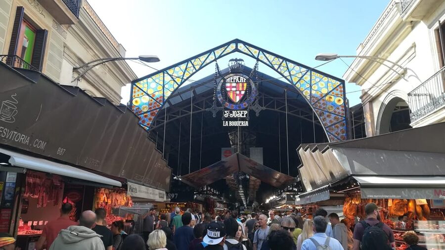 Barcelona: Private City Tour - Guide quality can make or break it, and the good news is you can choose your fit
