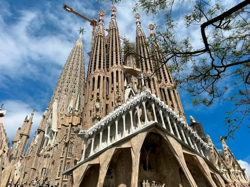 Barcelona: Private DAY TRIP Personalized City Tour - Pickup in Barcelona: The Easiest Way to Start a Limited-Time Day