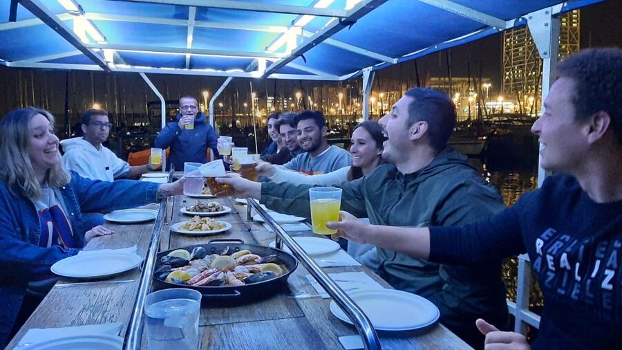 Barcelona: Private Evening Cruise with Dinner and Drinks - The sail itself: music, skyline views, and that ocean-breeze feeling