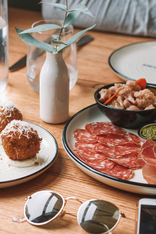 Barcelona private Family-Friendly Cultural & Food Tour - The scavenger hunt, how it keeps kids engaged without slowing you down