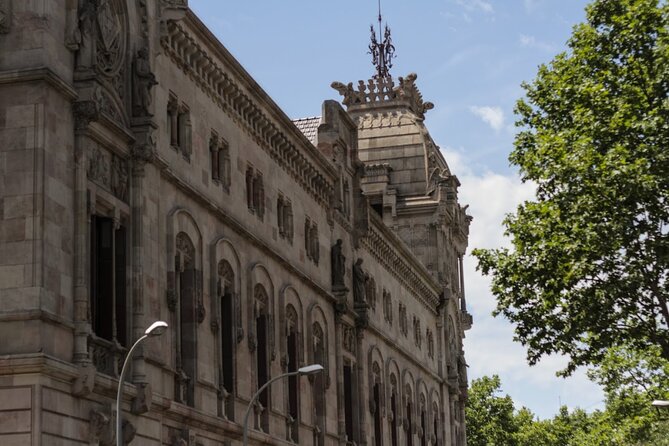 Barcelona Private Food Tour: Tapas, Paella & 8+ Food Tastings - Should you book this Barcelona tapas and paella tour?