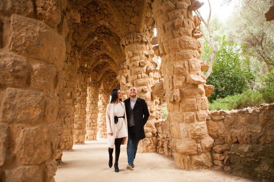 Barcelona: Private Full Park Güell Photoshoot - Your Photos: 25 Retouched Images, Delivered by Email