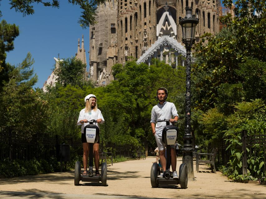 Barcelona: Private Gaudi Guided Segway Tour - From Barceloneta central beach to Parc de la Ciutadella: sea breeze first, then green space