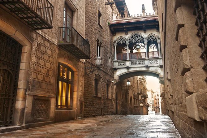 Barcelona Private Gothic Quarter Tour with Flamenco Show - Key things that make this tour worth your time