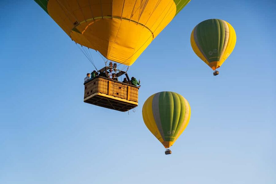 Barcelona: Private Hot Air Balloon Ride - Why sunrise ballooning over Catalonia beats another big-city morning
