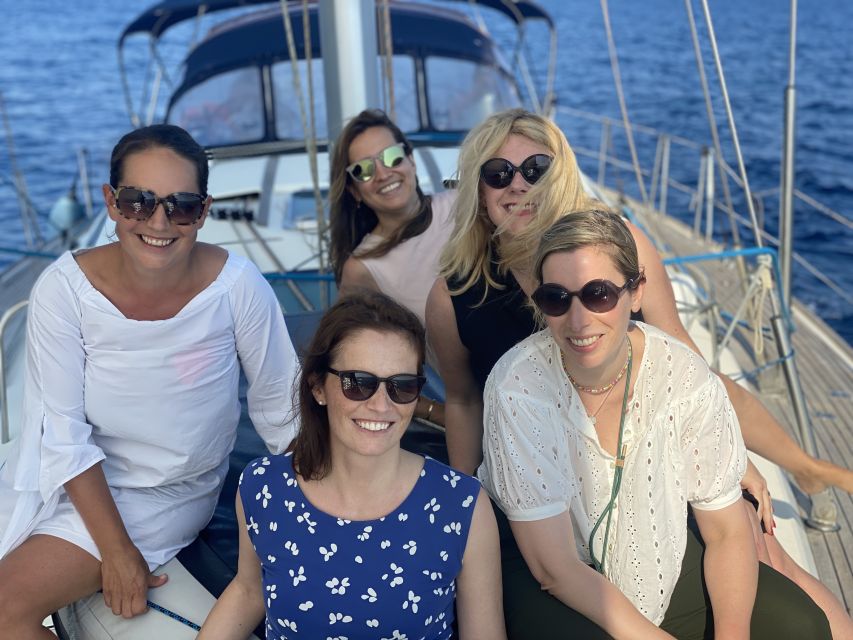 Barcelona: Private Luxury Sailing Tour - Drinks, snacks, and onboard comfort you can actually feel
